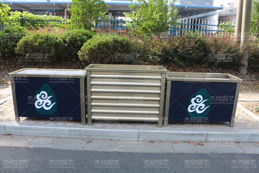 戶外要使用多年的花箱，應該選擇什么材質(zhì)？