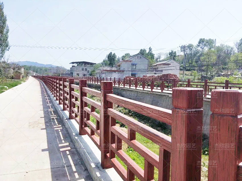 河道護欄選什么材質(zhì)好？