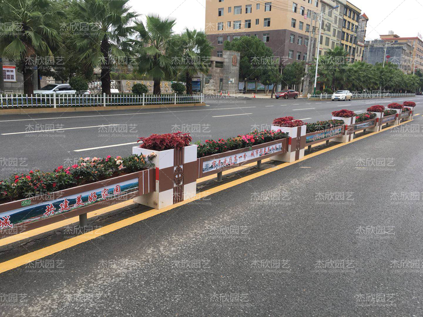 鋁合金花箱護(hù)欄有哪些優(yōu)勢特點？