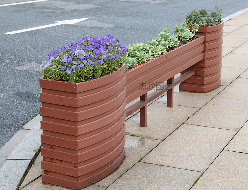 PVC花箱的優(yōu)勢有什么？