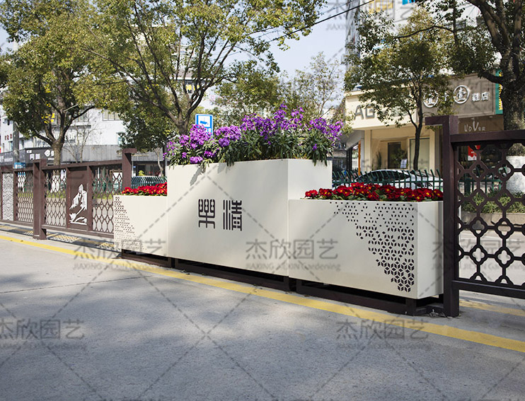 不銹鋼道路花箱護欄時代華章花箱